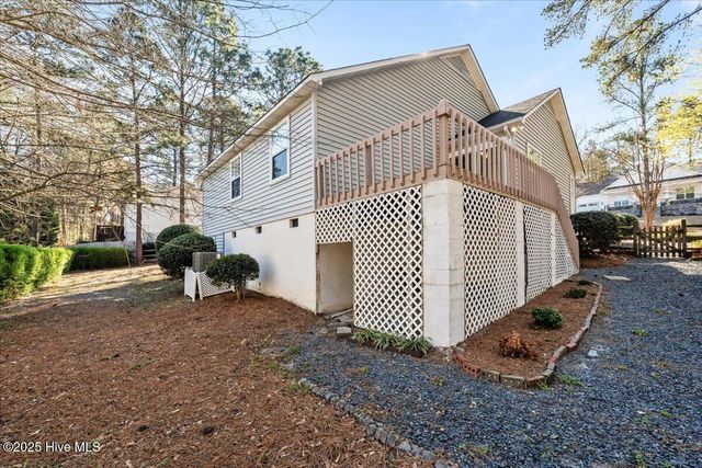405 Spring Lake Drive, Pinehurst, NC 28374