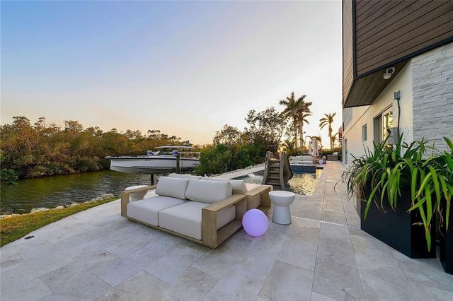 1406 TANGIER WAY, Sarasota, FL 34239