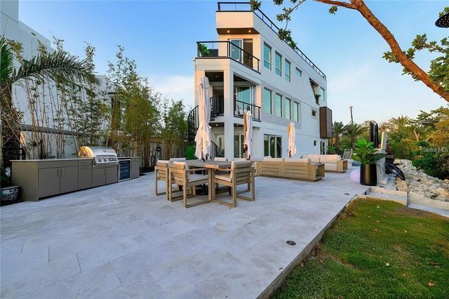 1406 TANGIER WAY, Sarasota, FL 34239