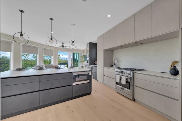 1406 TANGIER WAY, Sarasota, FL 34239