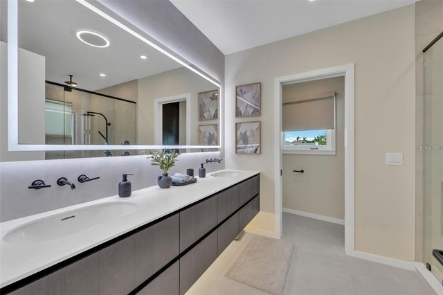1406 TANGIER WAY, Sarasota, FL 34239