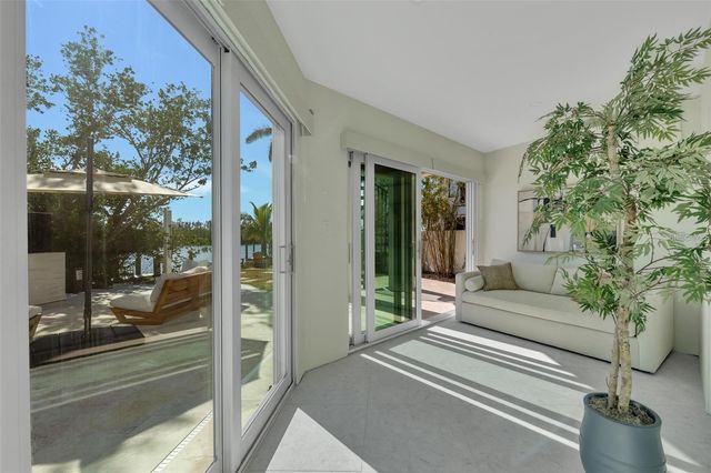 1406 TANGIER WAY, Sarasota, FL 34239