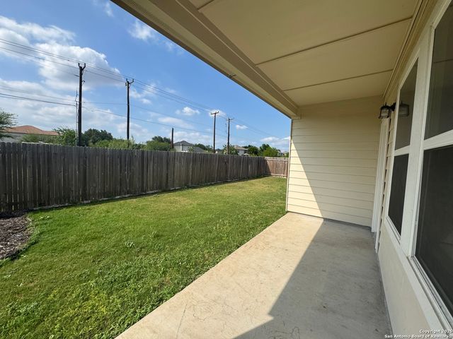 8607 Rock Mdw, Converse, TX 78109