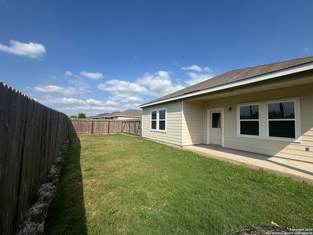 8607 Rock Mdw, Converse, TX 78109