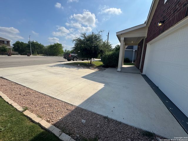 8607 Rock Mdw, Converse, TX 78109
