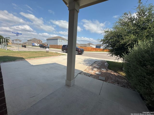 8607 Rock Mdw, Converse, TX 78109