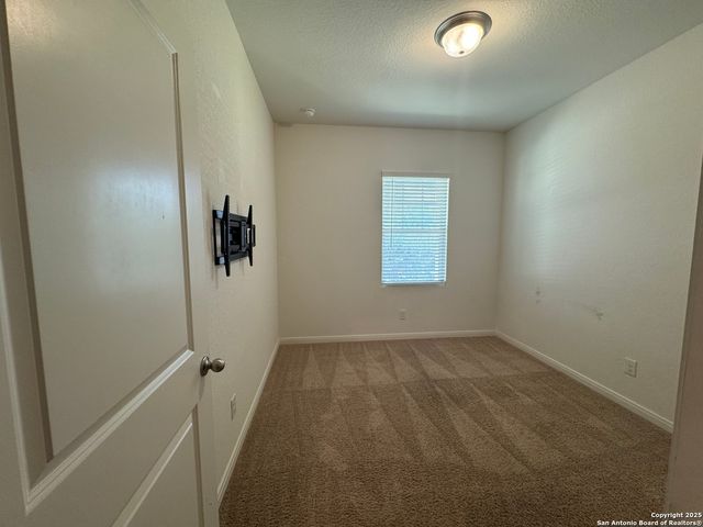8607 Rock Mdw, Converse, TX 78109