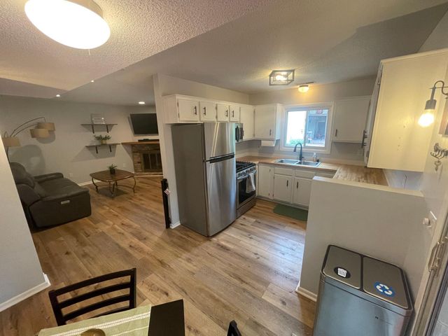 5505 E Bavarian Pass, Fridley, MN 55432