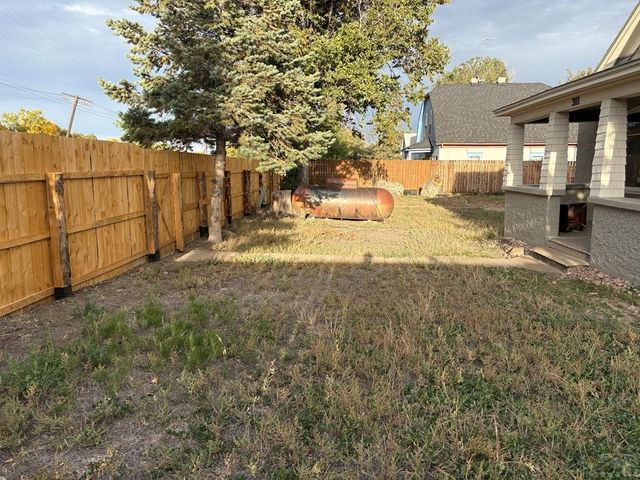 301 E 4th St, Walsenburg, CO 81089