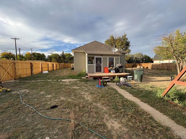 301 E 4th St, Walsenburg, CO 81089