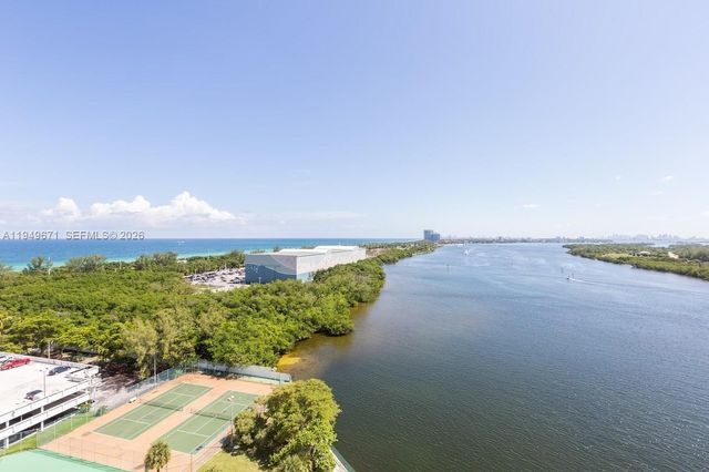 300 Bayview Dr 802, Sunny Isles Beach, FL 33160
