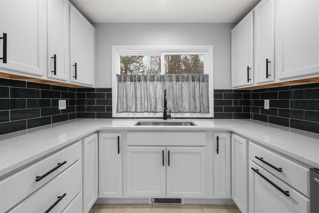 616 Lakeshore Drive, Cadillac, MI 49601