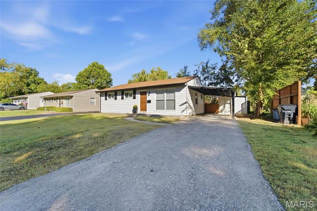 59 Lillian Drive, Belleville, IL 62226