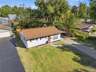 59 Lillian Drive, Belleville, IL 62226