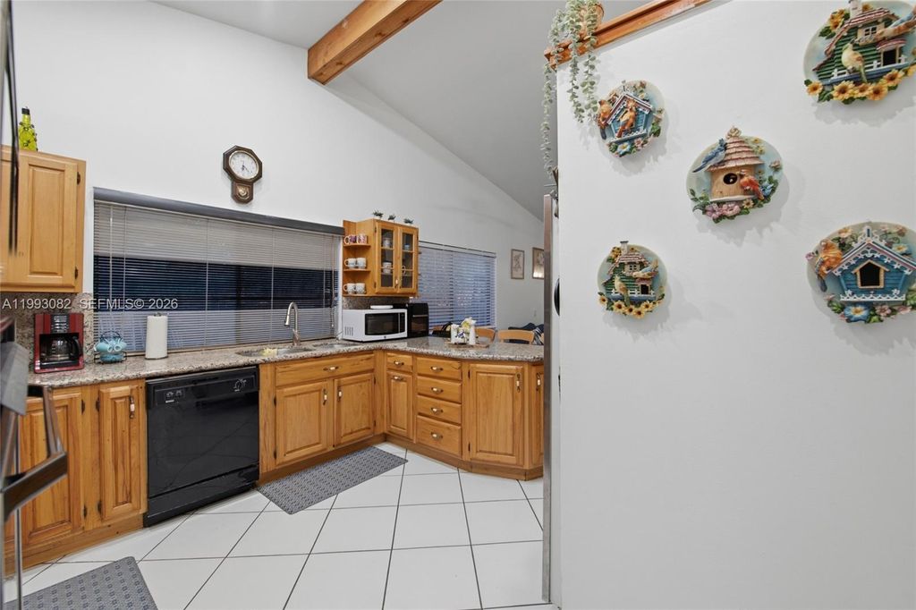 Image 10 of property listing at 12702 SW 113th Ln, Miami, FL 33186