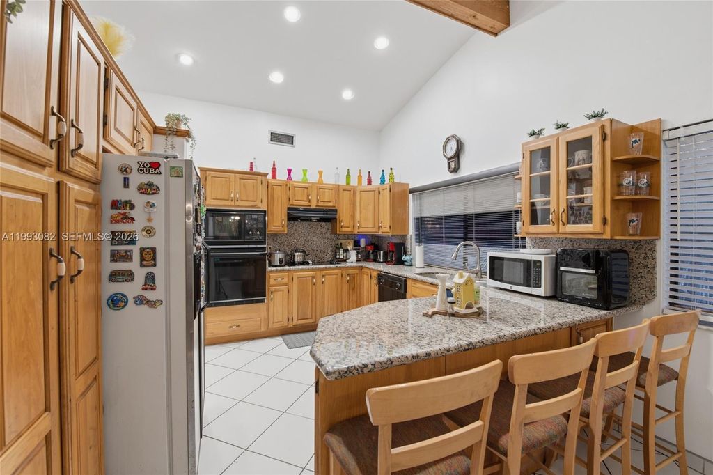 Image 11 of property listing at 12702 SW 113th Ln, Miami, FL 33186