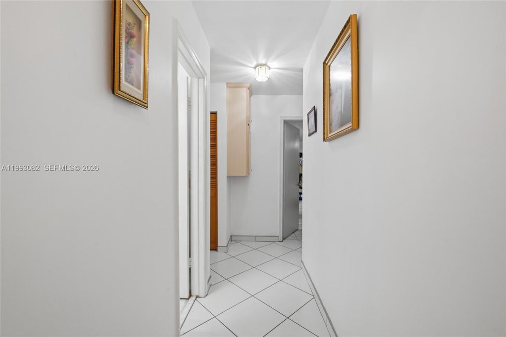 Image 16 of property listing at 12702 SW 113th Ln, Miami, FL 33186