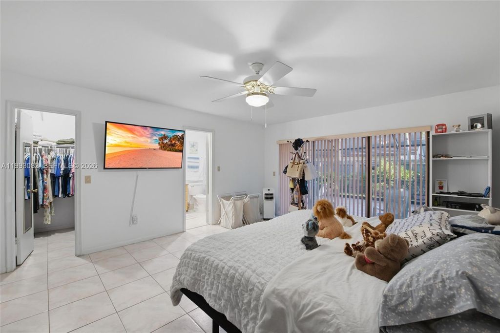 Image 18 of property listing at 12702 SW 113th Ln, Miami, FL 33186