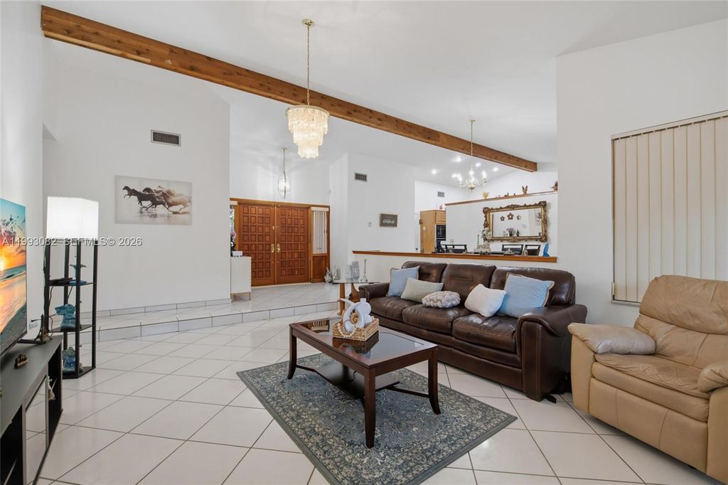 Image 5 of property listing at 12702 SW 113th Ln, Miami, FL 33186