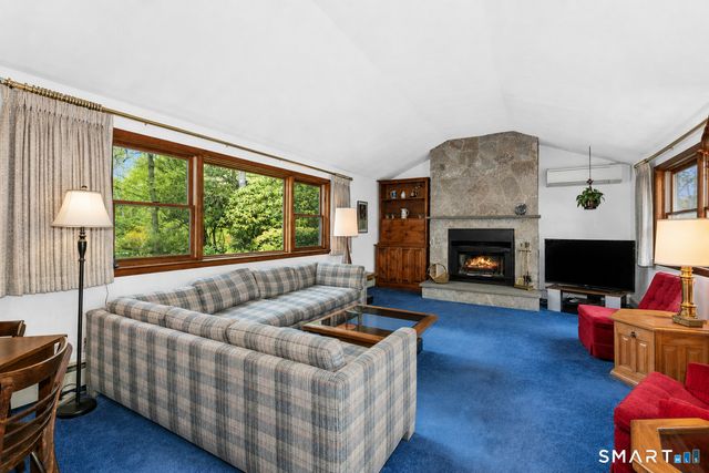 15 Limestone Terrace, Ridgefield, CT 06877