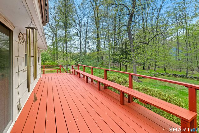 15 Limestone Terrace, Ridgefield, CT 06877