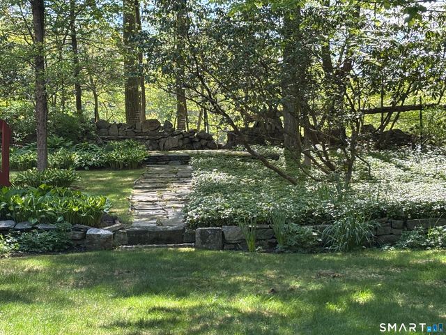 15 Limestone Terrace, Ridgefield, CT 06877