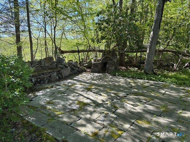 15 Limestone Terrace, Ridgefield, CT 06877