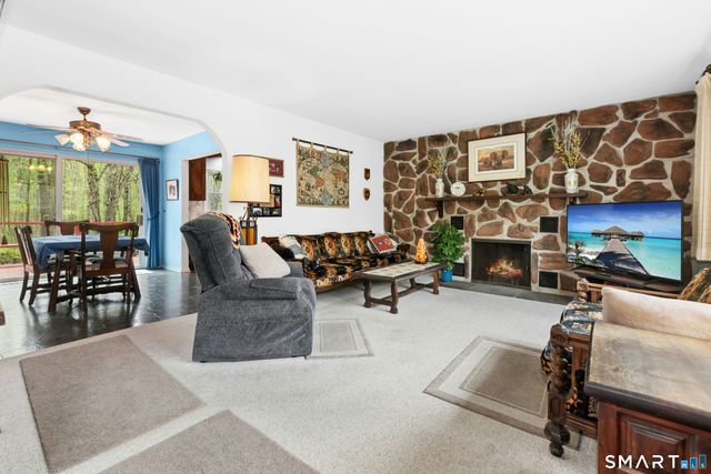 15 Limestone Terrace, Ridgefield, CT 06877