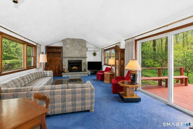 15 Limestone Terrace, Ridgefield, CT 06877