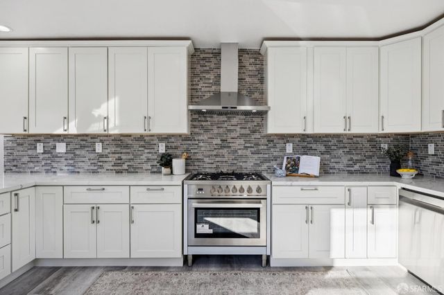 696 22nd Avenue, San Francisco, CA 94121