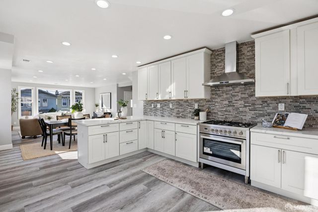 696 22nd Avenue, San Francisco, CA 94121