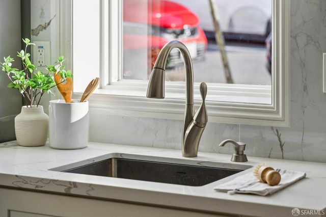 696 22nd Avenue, San Francisco, CA 94121