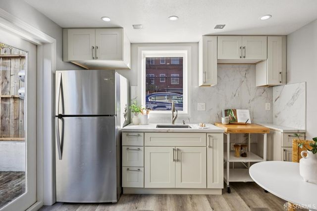 696 22nd Avenue, San Francisco, CA 94121