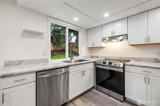 3620 201st Place SW, Lynnwood, WA 98036