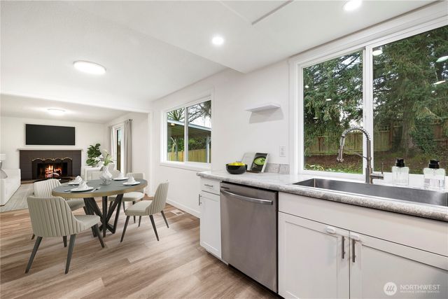 3620 201st Place SW, Lynnwood, WA 98036