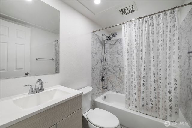 3620 201st Place SW, Lynnwood, WA 98036