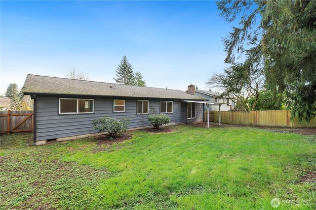 3620 201st Place SW, Lynnwood, WA 98036