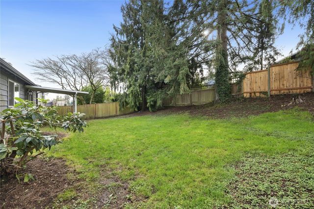 3620 201st Place SW, Lynnwood, WA 98036