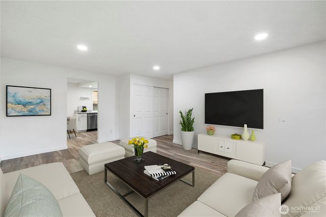 3620 201st Place SW, Lynnwood, WA 98036