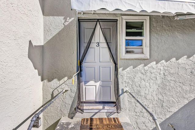 1365 Vine Street, San Jose, CA 95110