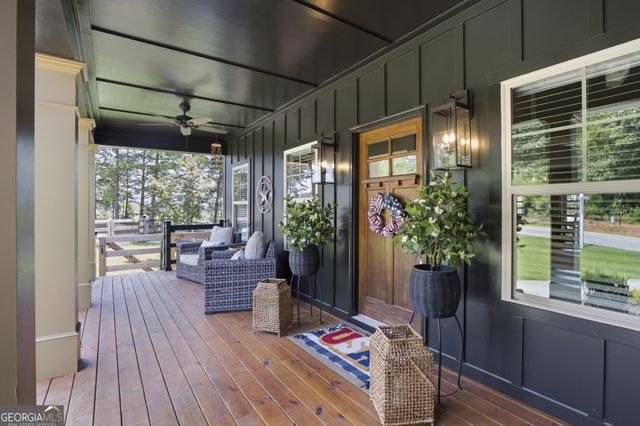 567 Crown Mountain Way, Dahlonega, GA 30533