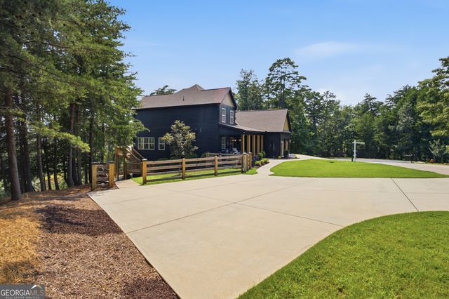 567 Crown Mountain Way, Dahlonega, GA 30533