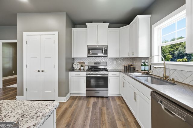 567 Crown Mountain Way, Dahlonega, GA 30533