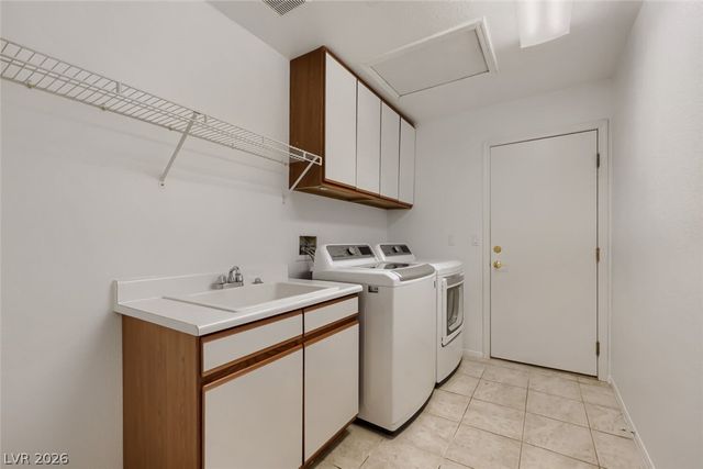 6224 Pride Lane, Las Vegas, NV 89103