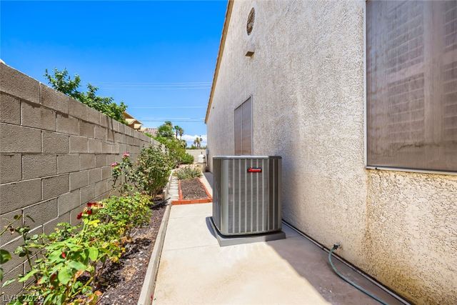 6224 Pride Lane, Las Vegas, NV 89103