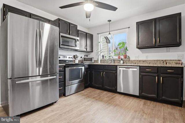 3512 HERITAGE DRIVE, York, PA 17402