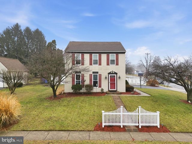 3512 HERITAGE DRIVE, York, PA 17402