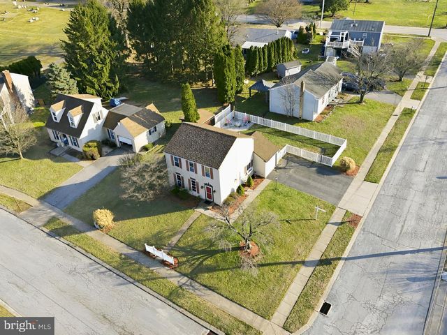 3512 HERITAGE DRIVE, York, PA 17402