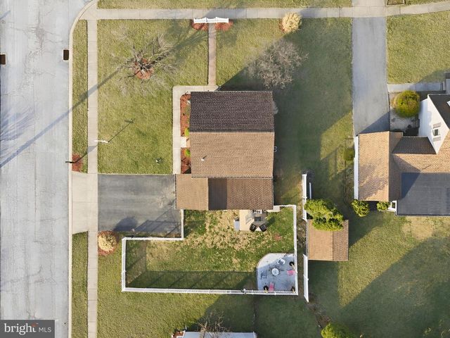 3512 HERITAGE DRIVE, York, PA 17402