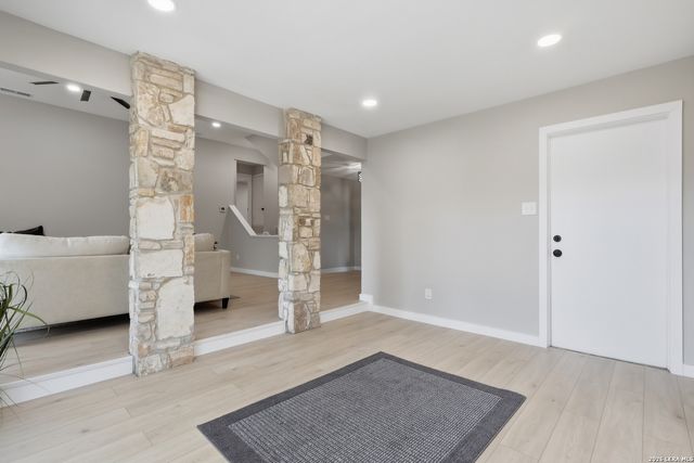 5415 GARY COOPER ST, San Antonio, TX 78240